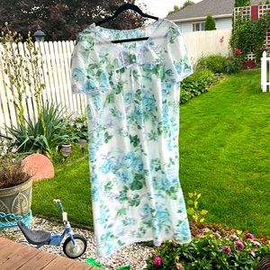 Miss Elaine night gown